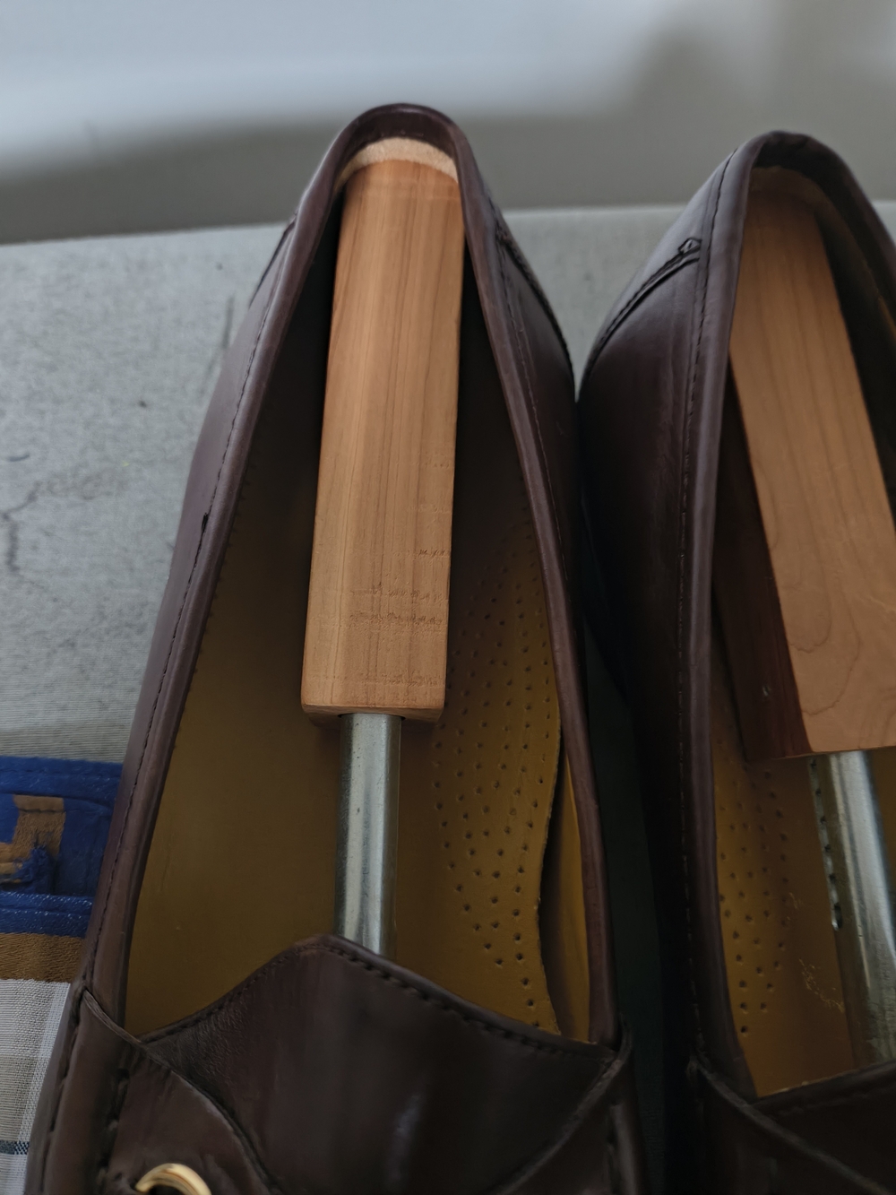 Cole-Haan Men's Brown Leather Horsebit Handcrafted Loafers - Picture 5 of 8
